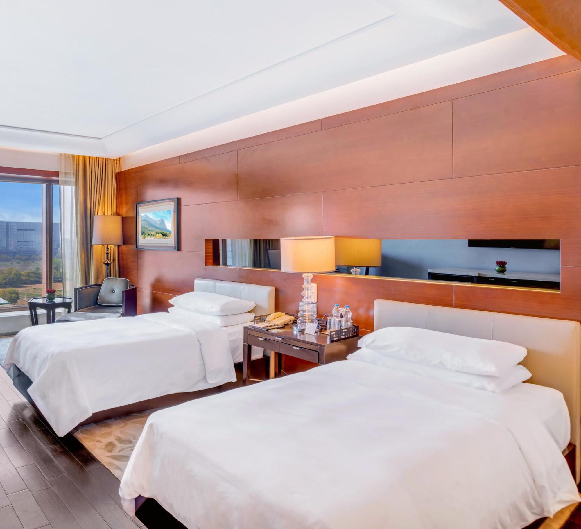 The Leela Ambience Gurugram Hotel&Residences Gurgaon Exterior foto Deluxe Room