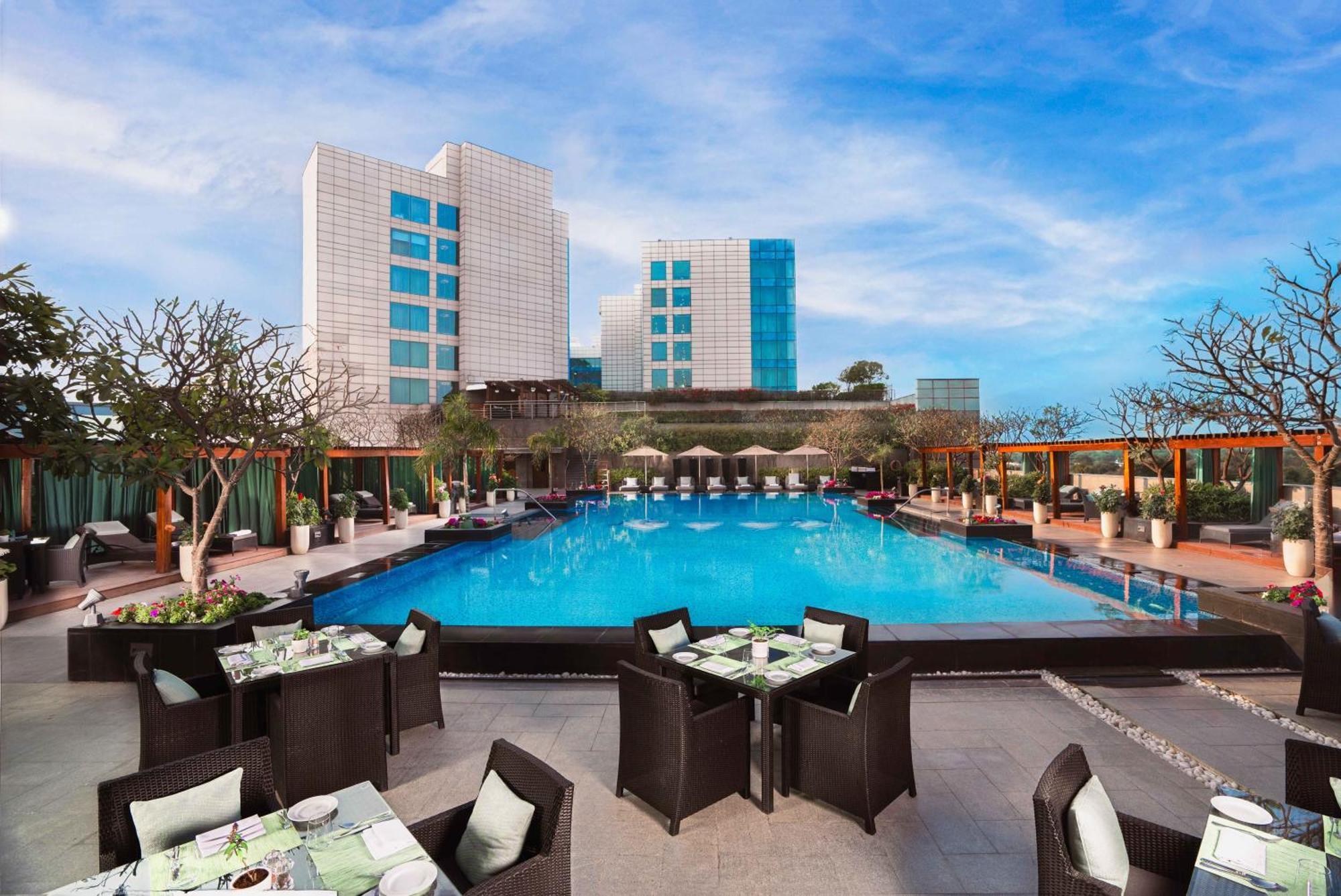 The Leela Ambience Gurugram Hotel&Residences Gurgaon Exterior foto The Park, New Delhi
